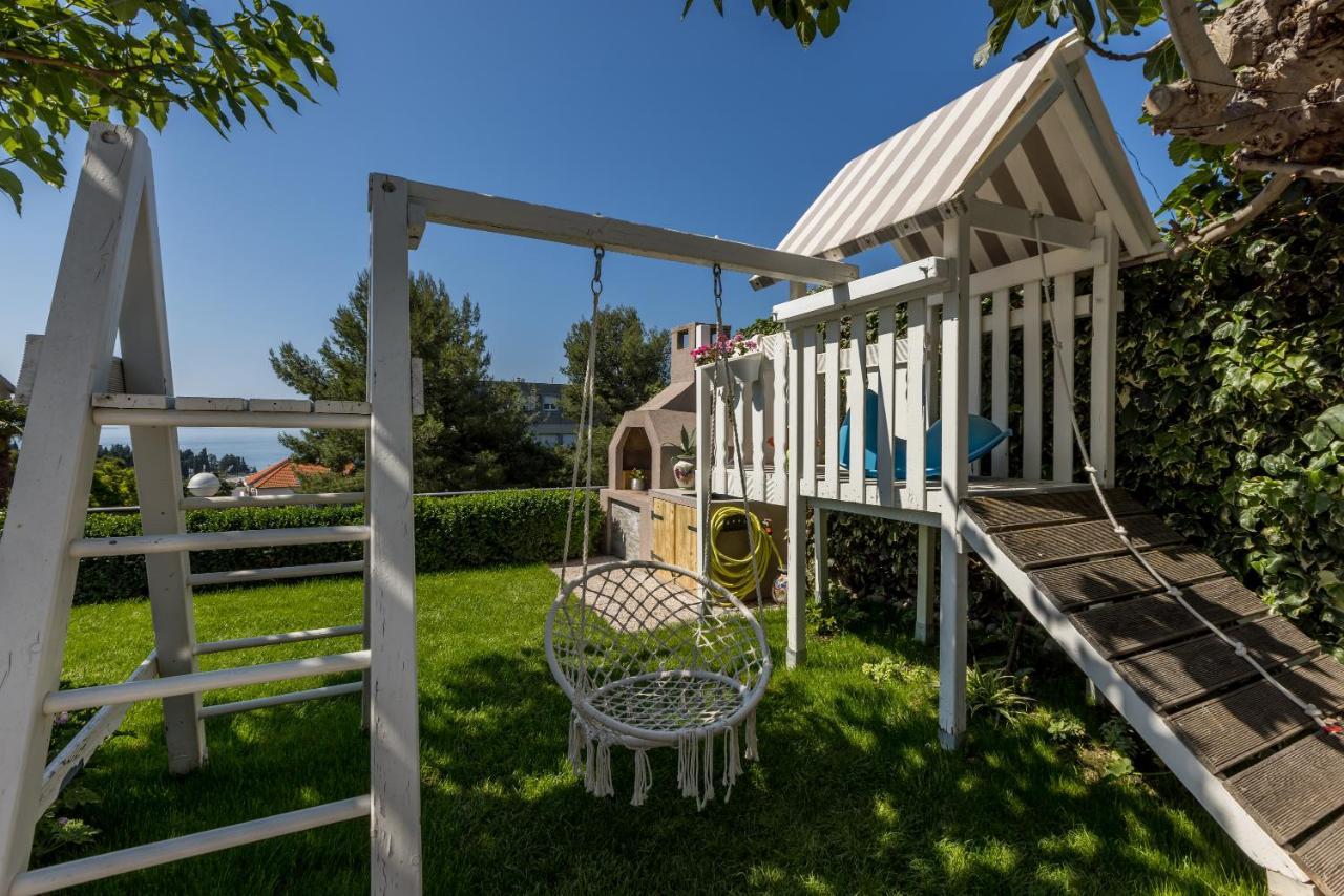 Villa Katess With Heated Pool Split Bagian luar foto