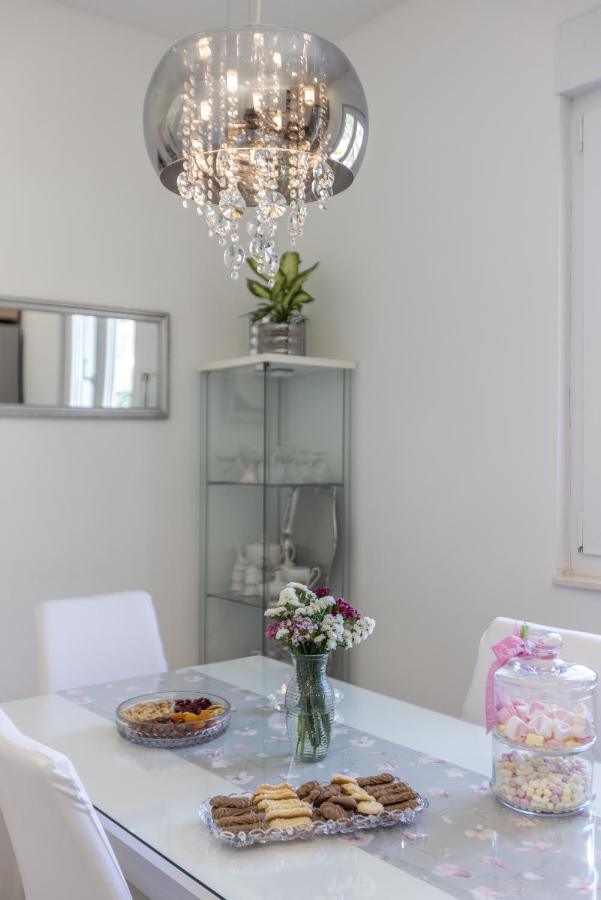 Villa Katess With Heated Pool Split Bagian luar foto